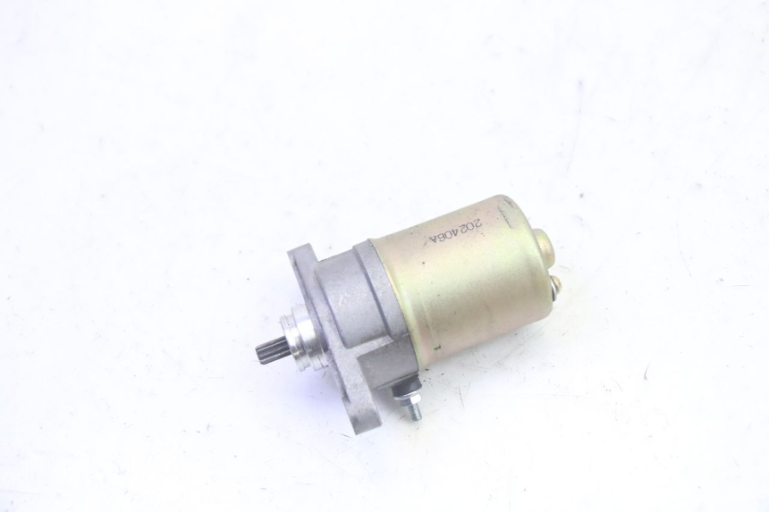 photo de ANLASSER JM MOTORS SANTANA EVO 50 (2024 - 2026) - Alternative Perspektive