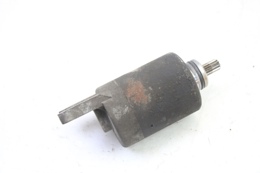 photo de ANLASSER PEUGEOT SATELIS 250 (2006 - 2012) - Details der Befestigungspunkte