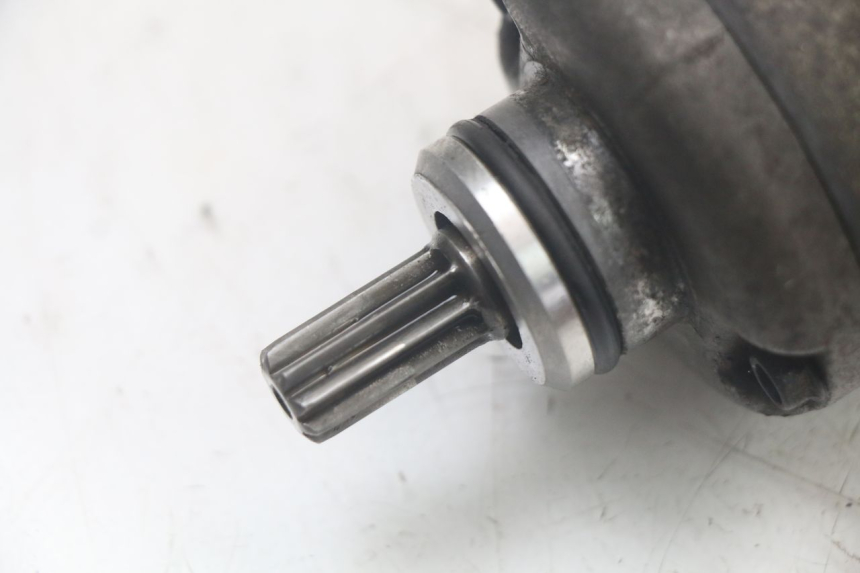 photo de STARTER SUZUKI SV N 650 (1999 - 2002) - Zoom auf Gebrauchszustand