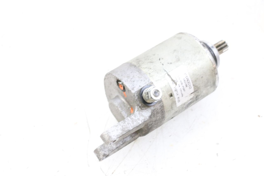 photo de ANLASSER PIAGGIO VESPA GTS SUPER IE 125 (2009 - 2016) - Alternative Perspektive