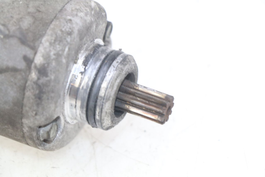 photo de STARTER PIAGGIO VESPA LXV 125 (2006 - 2009) - Alternative Perspektive