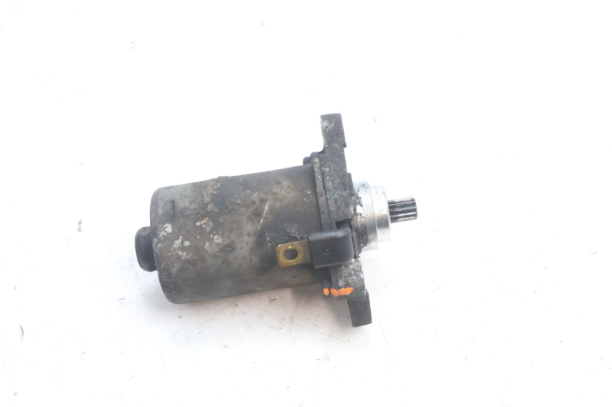 photo de STARTER PIAGGIO VESPA S 2T 50 (2007 - 2014) - Alternative Perspektive