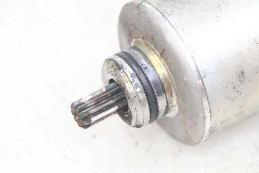 photo de STARTER PIAGGIO XEVO - X EVO 125 (2007 - 2017) - Alternative Perspektive