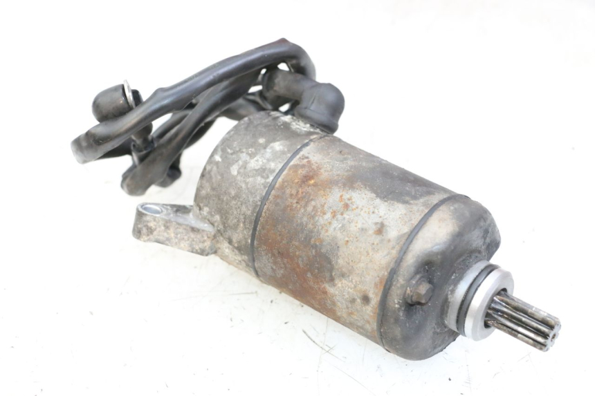 photo de ANLASSER YAMAHA XVS DRAG STAR DRAGSTAR 650 (1997 - 2007) - Technische Nahaufnahme