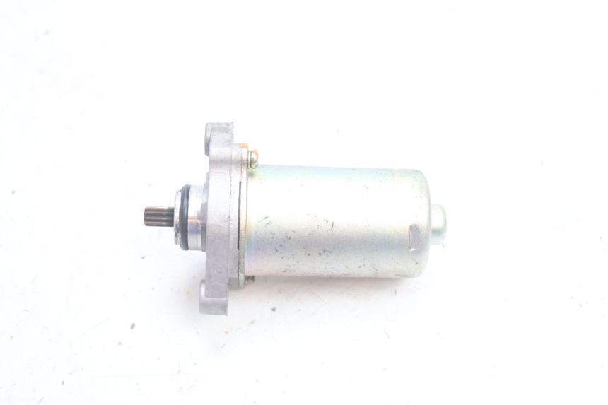 photo de ANLASSER PIAGGIO ZIP IGET 4T 50 (2021 - 2023) - Detailansicht des Bauteils