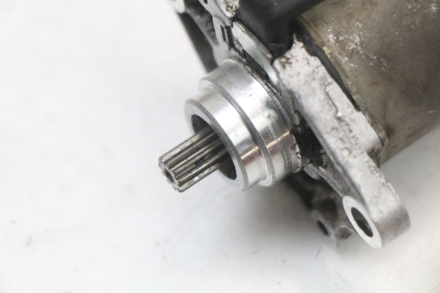 photo de ANLASSER PIAGGIO ZIP RST 50 (1996 - 1998) - Detailansicht des Bauteils