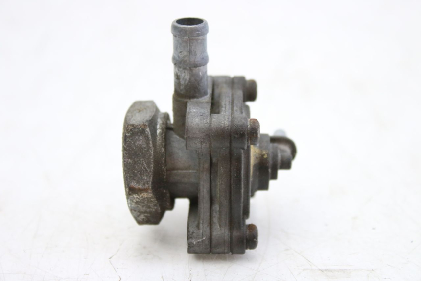 photo de TANKUNTERDRUCK HONDA CBF 500 (2004 - 2007) - Details der Befestigungspunkte