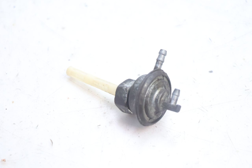 photo de TANK VENTIL CF MOTO E-CHARM 125 (2005 - 2008) - Zoom auf Gebrauchszustand