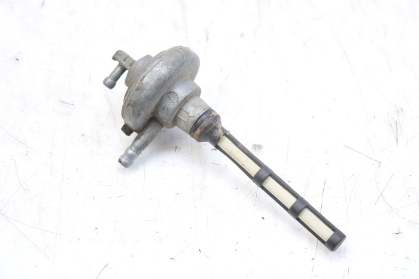 photo de TANKUNTERDRUCK PIAGGIO LIBERTY 4T 50 (2004 - 2008) - Detailansicht des Bauteils