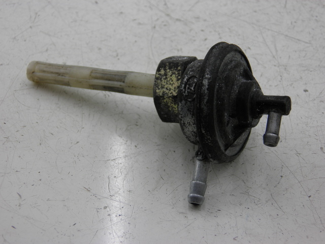 photo de DEPRESSION RESERVOIR PEUGEOT TWEET 125 (2010 - 2017) - Hauptansicht