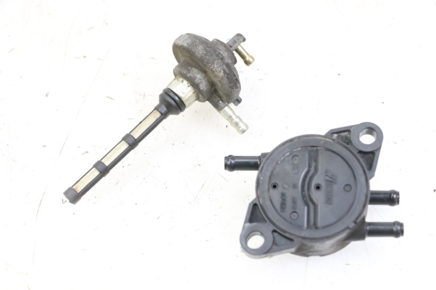 photo de TANK VENTIL PIAGGIO VESPA GRANTURISMO 200 (2004 - 2005) - Zoom auf Gebrauchszustand