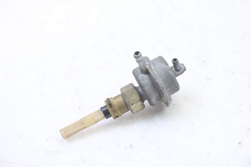 photo de DEPRESSION RESERVOIR PGO RODOSHOW 2T 50 (2003 - 2007) - Detailansicht des Bauteils