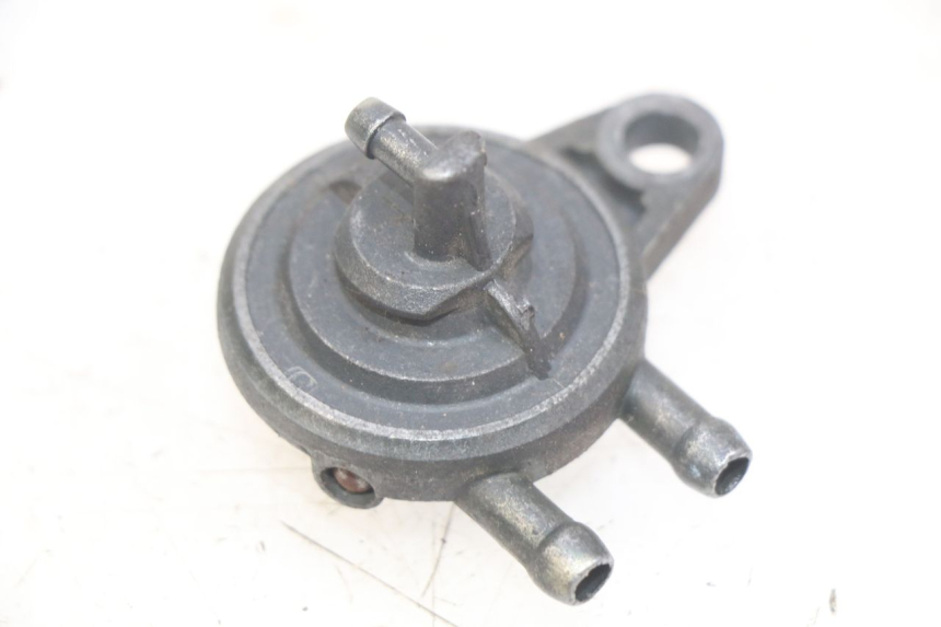 photo de TANKUNTERDRUCK APRILIA SCARABEO 100 (2003 - 2012) - Detailansicht des Bauteils