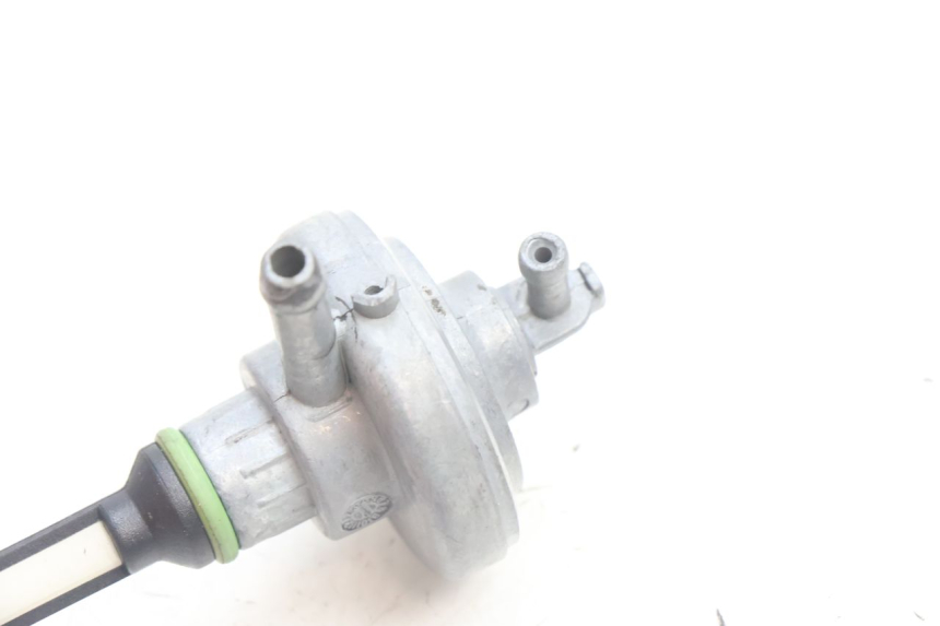 photo de TANKUNTERDRUCK PIAGGIO VESPA S 2T 50 (2007 - 2014) - Detailansicht des Bauteils