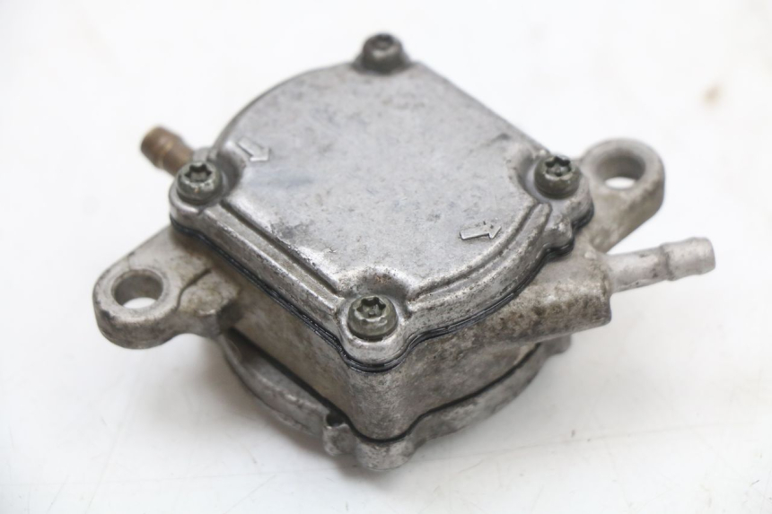 photo de TANKUNTERDRUCK PEUGEOT VIVACITY NEW 4T 50 (2008 - 2017) - Zoom auf Gebrauchszustand