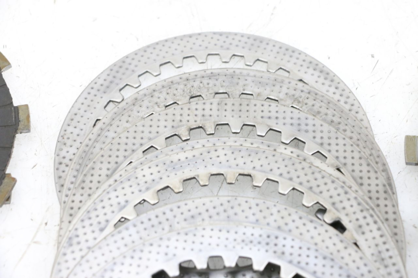 photo de KUPPLUNGSSCHEIBE YAMAHA FJR ABS 1300 (2006 - 2012) - Details der Befestigungspunkte