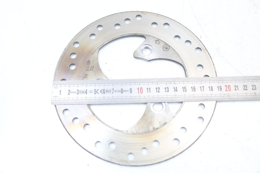 photo de HINTERE BREMSSCHEIBE YAMAHA AEROX 2T 50 (2013 - 2017) - Zoom auf Gebrauchszustand