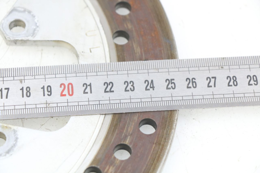 photo de HINTERER BREMSSCHEIBE HONDA CB R 1000 (2018 - 2023) - Zoom auf Gebrauchszustand