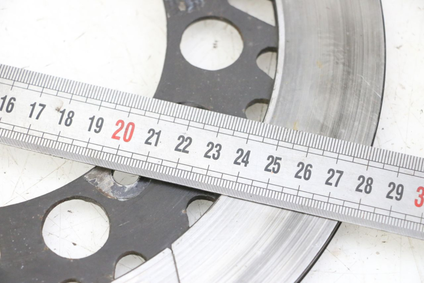 photo de BREMSSCHEIBE HINTEN YAMAHA FJ 36Y 1100 (1984 - 1985) - Zoom auf Gebrauchszustand