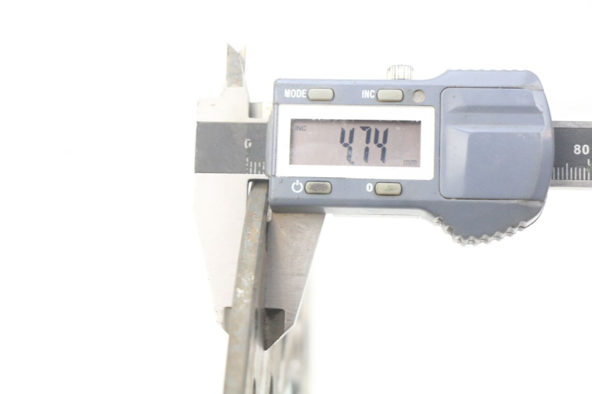 photo de BREMSSCHEIBE HINTEN YAMAHA FJR ABS 1300 (2016 - 2020) - Details der Befestigungspunkte