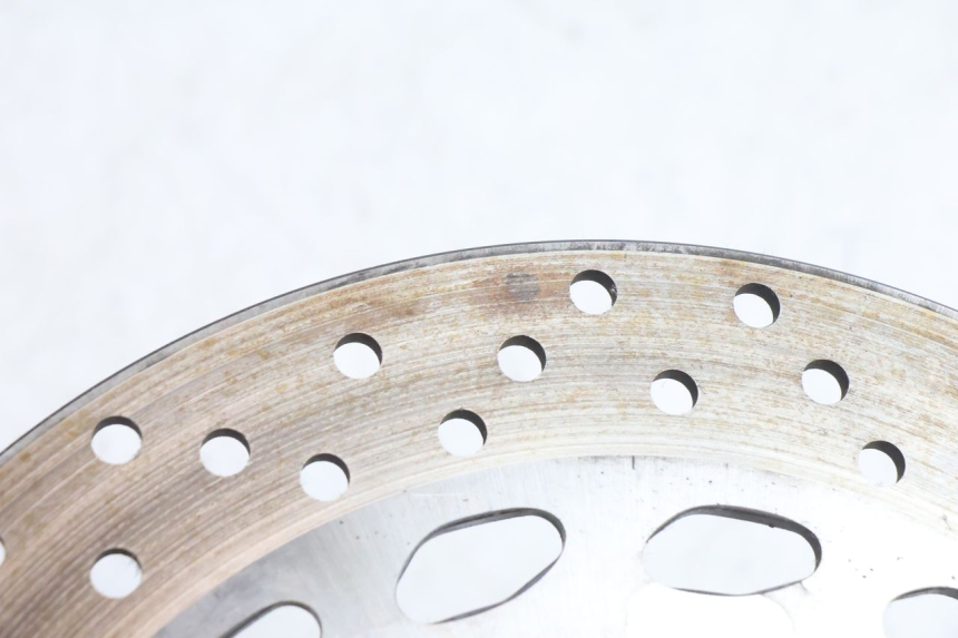photo de BREMSSCHEIBE HINTEN YAMAHA FZ8 800 (2010 - 2016) - Zoom auf Gebrauchszustand