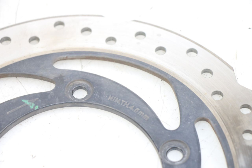 photo de HINTERE BREMSSCHEIBE PIAGGIO MEDLEY 125 (2016 - 2023) - Details der Befestigungspunkte