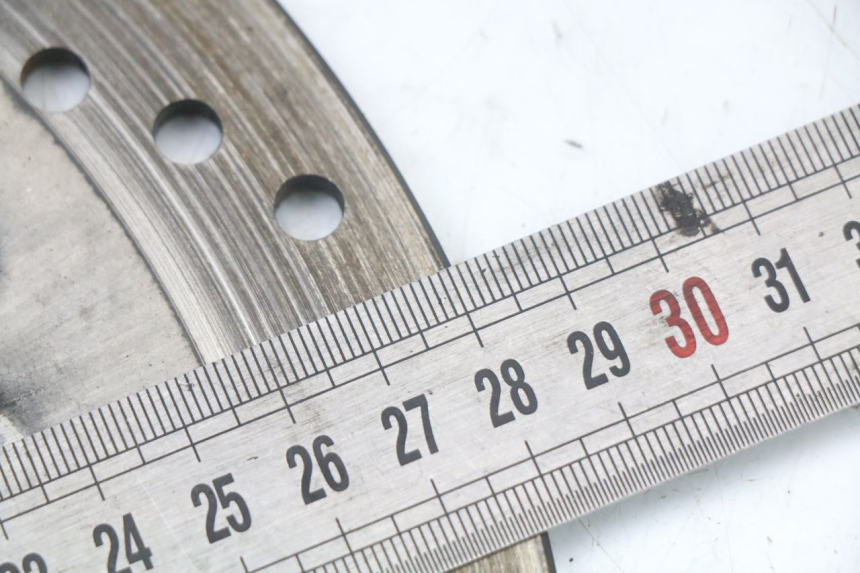 photo de HINTERE BREMSSCHEIBE MOTO GUZZI NORGE 8V GT 1200 (2011 - 2016) - Zoom auf Gebrauchszustand