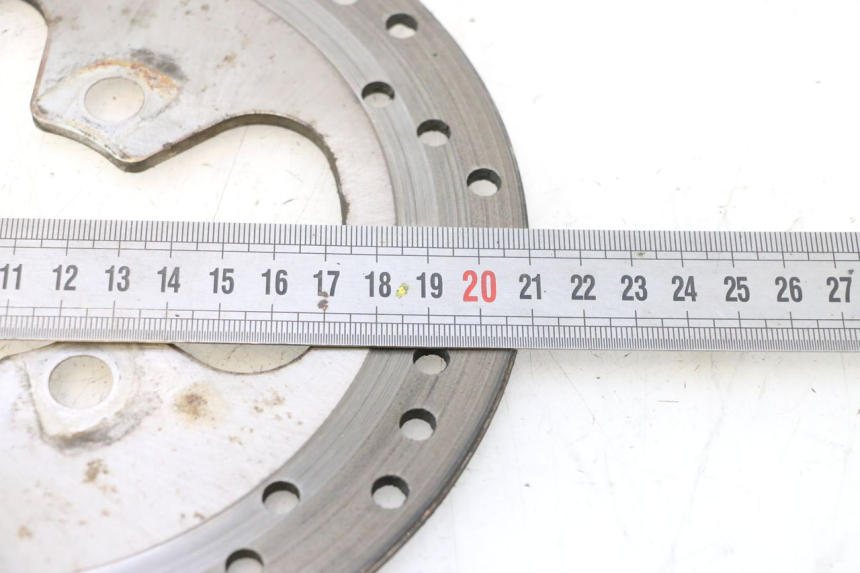 photo de BREMSSCHEIBE HINTEN PEUGEOT SATELIS 125 (2013 - 2018) - Zoom auf Gebrauchszustand
