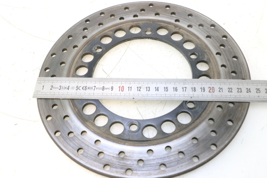 photo de BREMSSCHEIBE HINTEN YAMAHA TDM ABS 900 (2002 - 2014) - Details der Befestigungspunkte