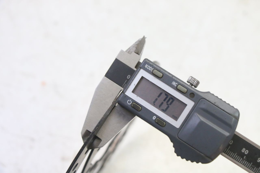 photo de BREMSSCHEIBE HINTEN DUALTRON VICTOR LIMITED 1 - Alternative Perspektive