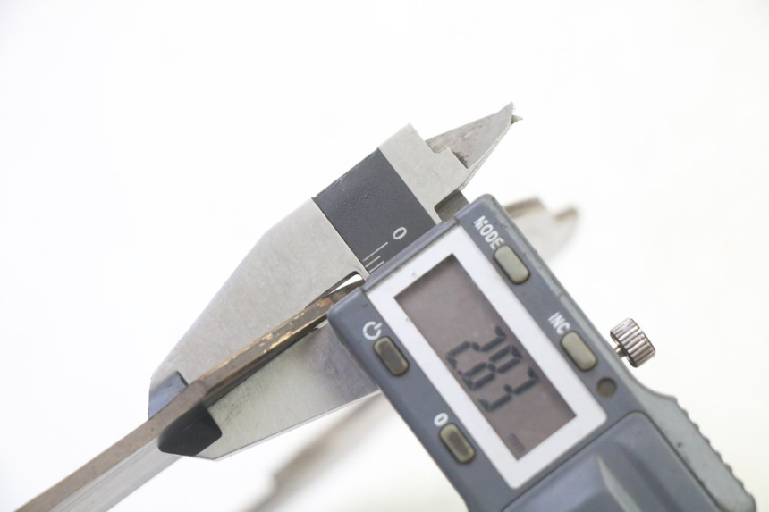 photo de BREMSSCHEIBE HINTEN YAMAHA YZ 85 (2022 - 2025) - Oberflächenzustand und Material