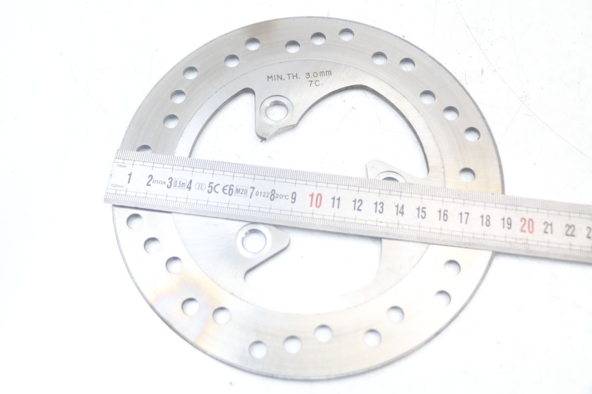 photo de VORDERE BREMSSCHEIBE YAMAHA AEROX 2T 50 (2013 - 2017) - Zoom auf Gebrauchszustand