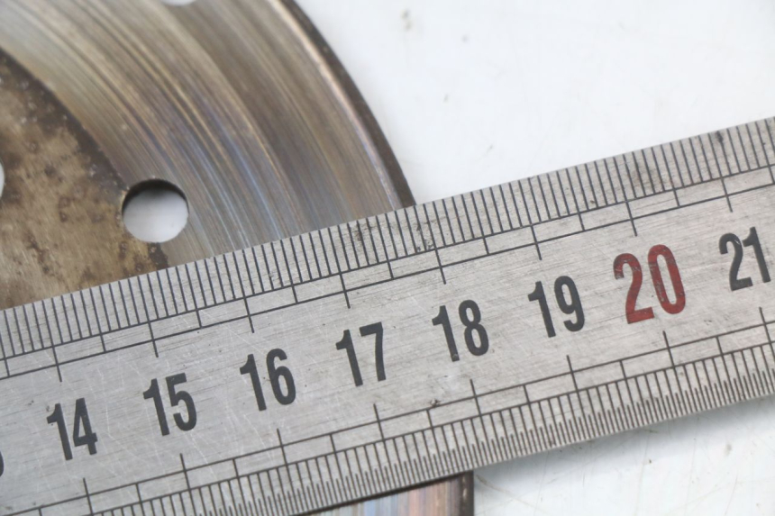 photo de VORDERE BREMSSCHEIBE KYMCO AGILITY 4T 50 (2005 - 2018) - Zoom auf Gebrauchszustand