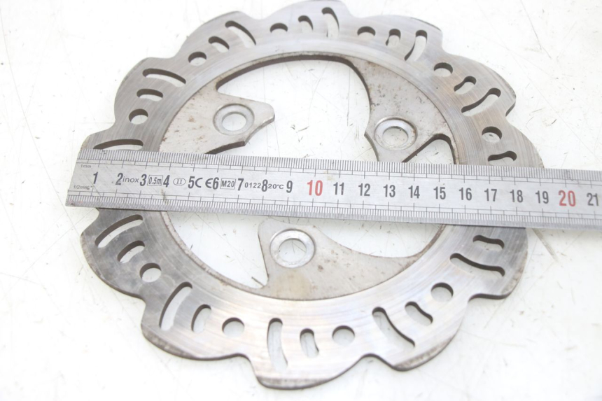 photo de VORDERE BREMSSCHEIBE TNT MOTOR FASTINO 4T 50 (2013 - 2019) - Zoom auf Gebrauchszustand