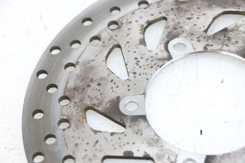 photo de BREMSSCHEIBE VORNE MBK FLAME X 125 (2007 - 2016) - Details der Befestigungspunkte