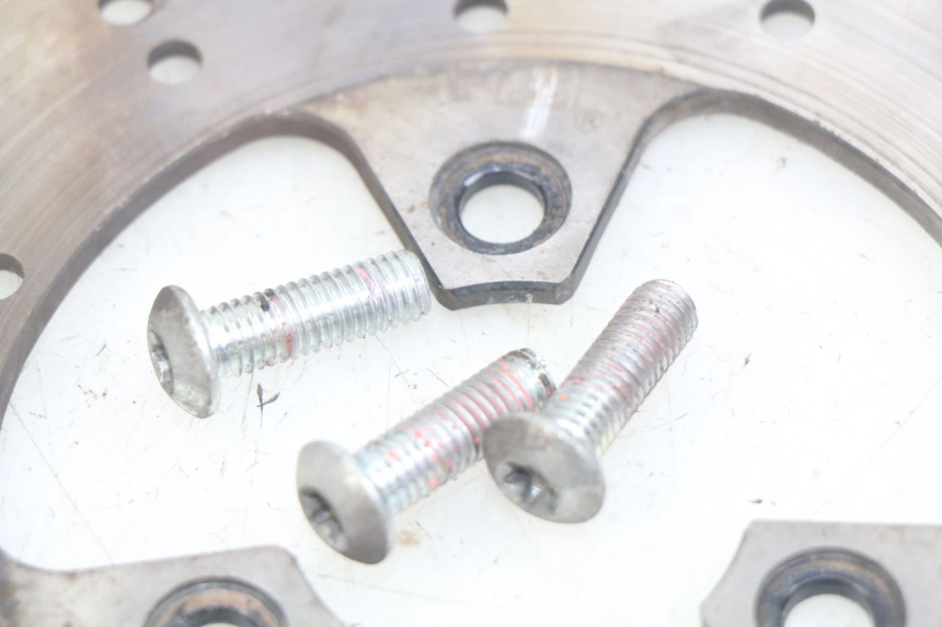 photo de VORDERE BREMSSCHEIBE PEUGEOT KISBEE 2T 50 (2010 - 2017) - Details der Befestigungspunkte