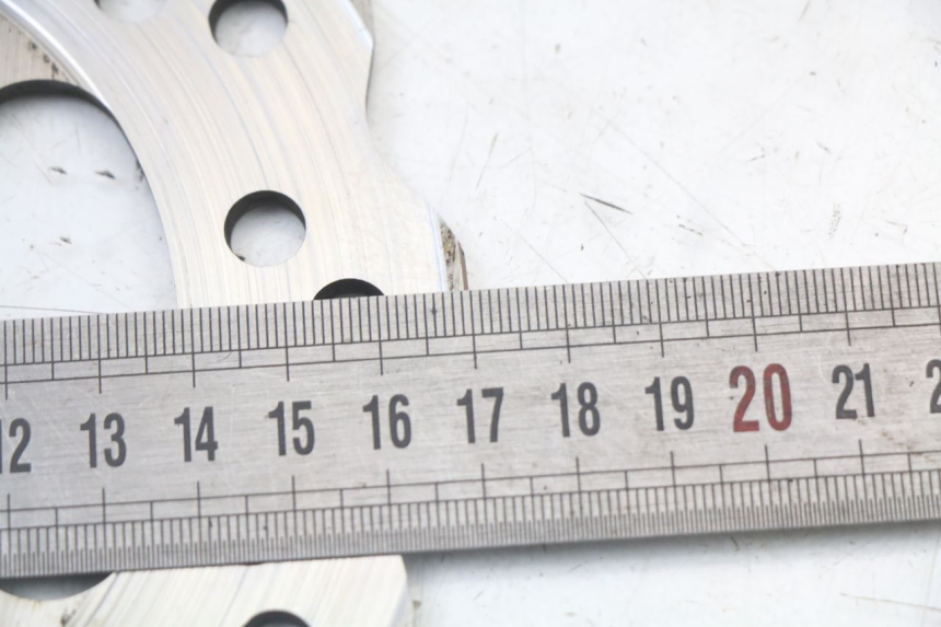 photo de VORDERE BREMSSCHEIBE PEUGEOT KISBEE 2T 50 (2010 - 2017) - Details der Befestigungspunkte