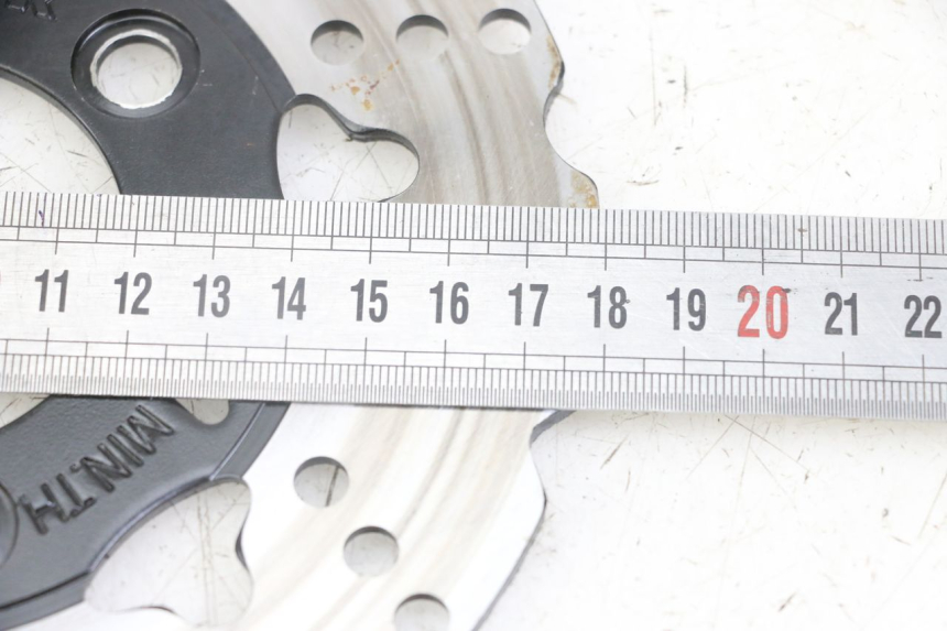 photo de BREMSSCHEIBE VORNE NECO ONE SX 4T 50 (2022 - 2025) - Zoom auf Gebrauchszustand