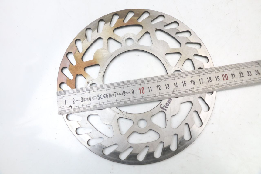 photo de BREMSSCHEIBE VORNE APOLLO RFZ 140 - Detailansicht des Bauteils