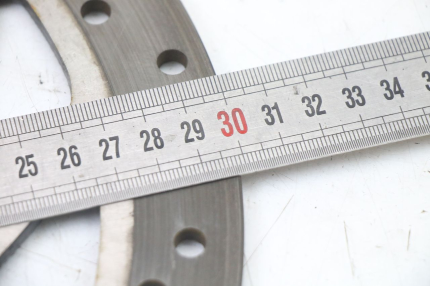 photo de BREMSSCHEIBE VORNE ROYAL ENFIELD HYMALAYAN 410 (2016 - 2023) - Technische Nahaufnahme