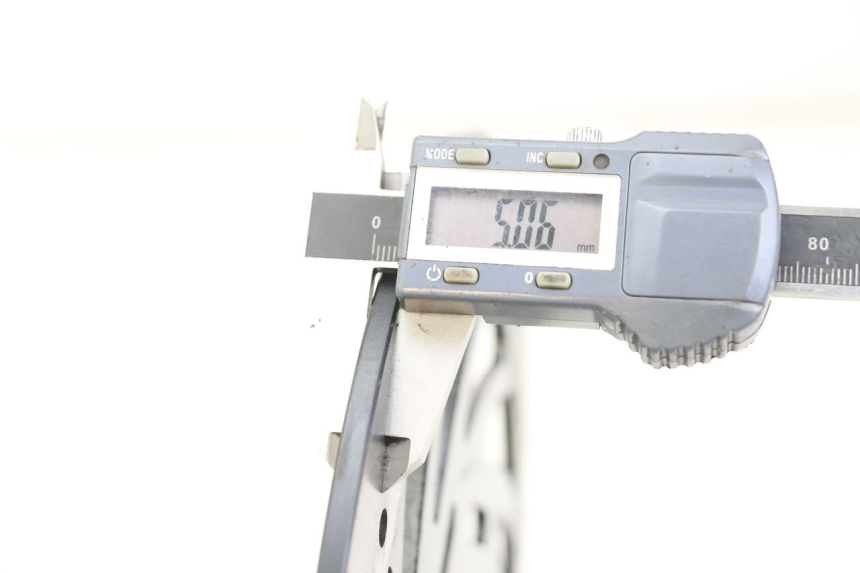 photo de BREMSSCHEIBE VORNE ROYAL ENFIELD SCRAM 411 (2022 - 2024) - Oberflächenzustand und Material