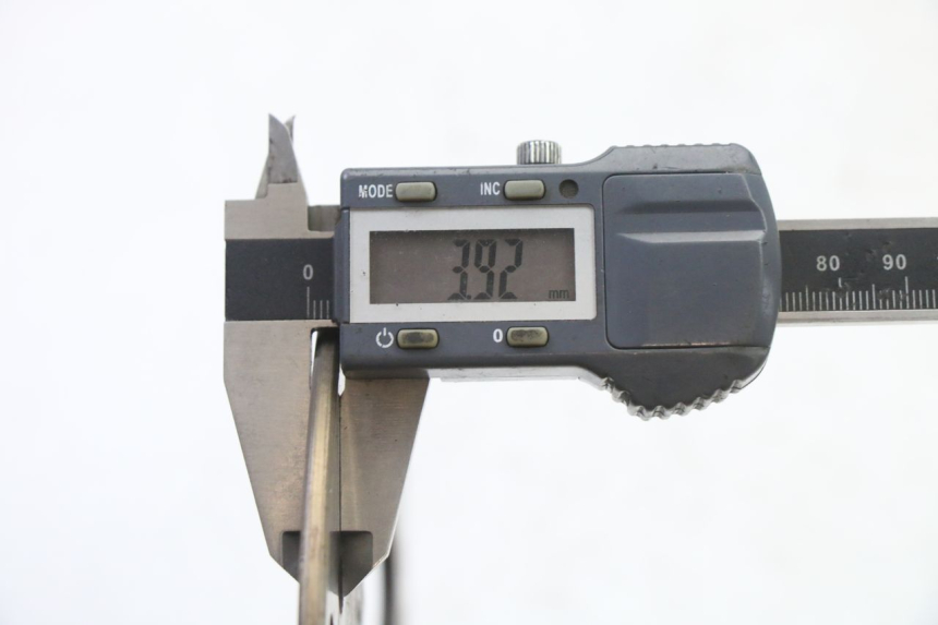 photo de VORDERBREMSSCHEIBE GILERA RUNNER SL 50 (2006 - 2009) - Technische Nahaufnahme