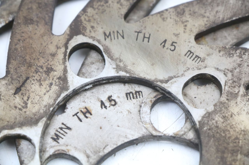 photo de BREMSSCHEIBE VORNE PIAGGIO X10 125 (2012 - 2017) - Technische Nahaufnahme