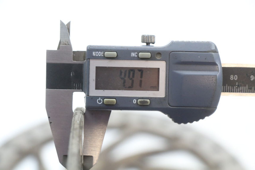 photo de BREMSSCHEIBE VORNE PIAGGIO X10 125 (2012 - 2017) - Details der Befestigungspunkte