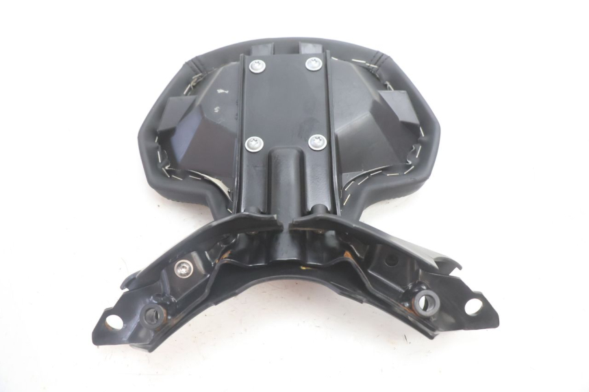 photo de RÜCKENLEHNE  BMW C SPORT 650 (2015 - 2021) - Oberflächenzustand und Material