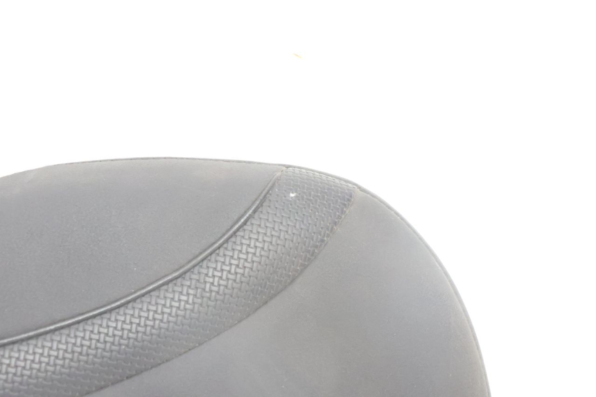 photo de RüCKENLEHNE BMW C1 125 (2000 - 2003) - Zoom auf Gebrauchszustand