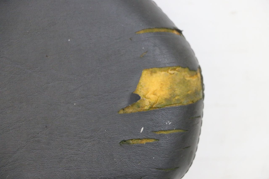 photo de RÜCKENLEHNE  PEUGEOT ELYSEO 125 (1999 - 2004) - Alternativer Blickwinkel