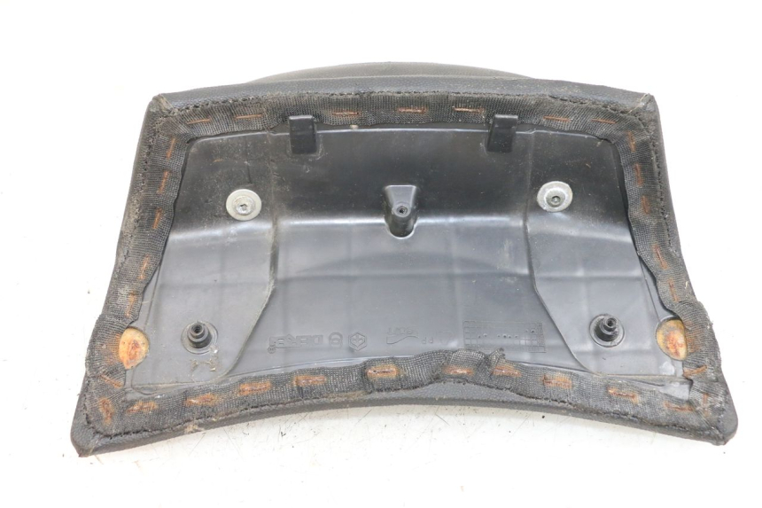 photo de RüCKENLEHNE PIAGGIO MP3 125 (2006 - 2014) - Detailansicht des Bauteils