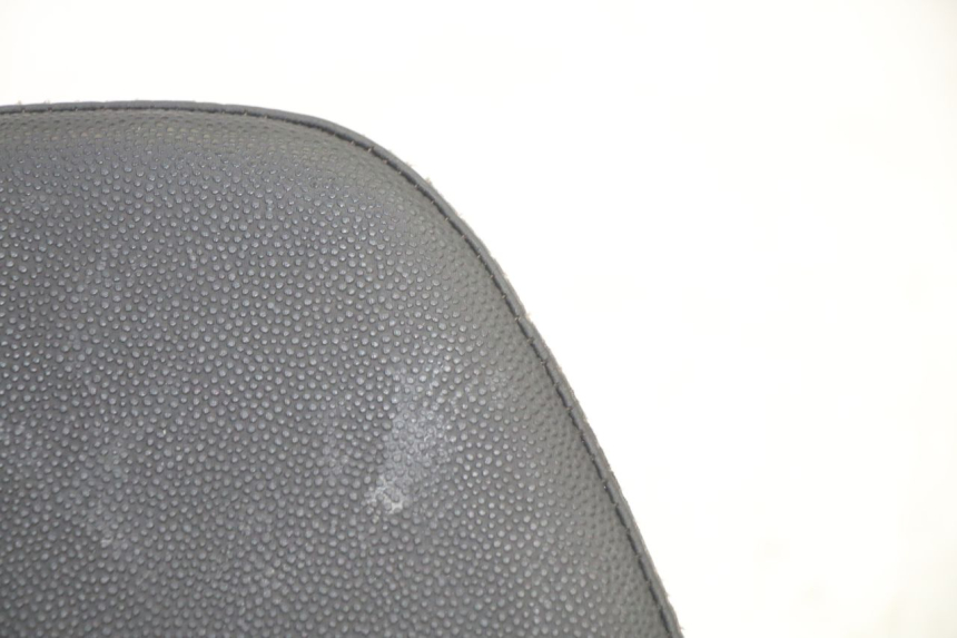 photo de RüCKENLEHNE PIAGGIO MP3 125 (2006 - 2014) - Zoom auf Gebrauchszustand