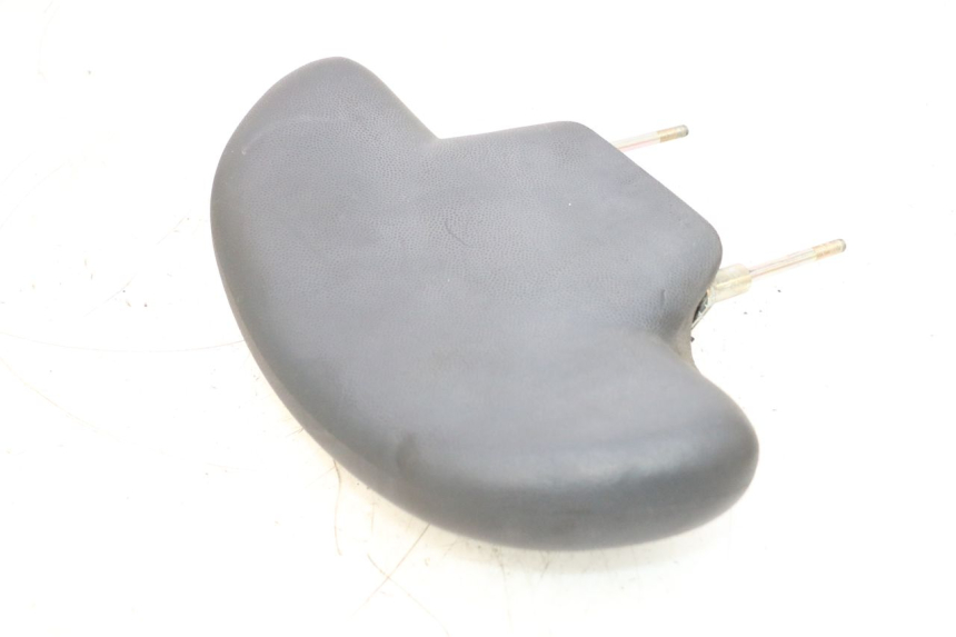 photo de RÜCKENLEHNE  PIAGGIO MP3 RL 250 (2006 - 2010) - Details der Befestigungspunkte